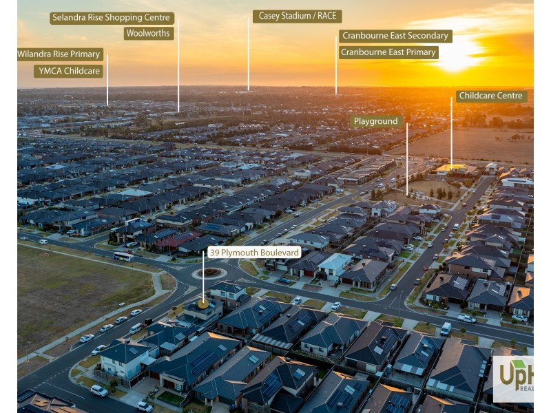 39 Plymouth Boulevard, Clyde North VIC 3978
