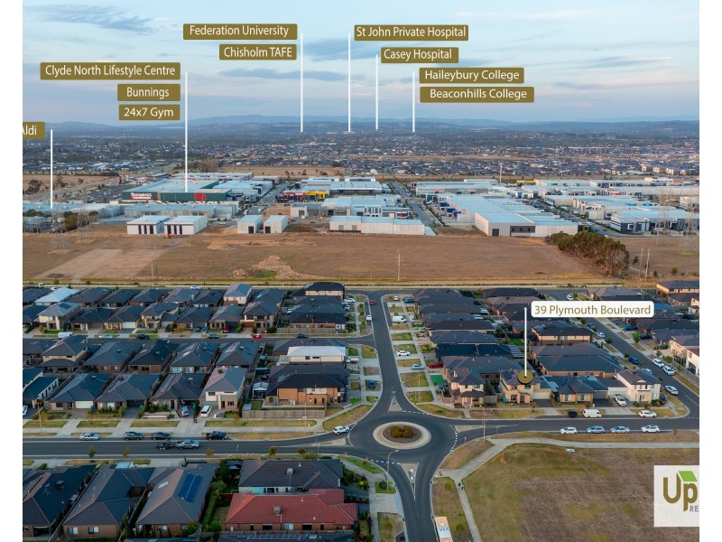 39 Plymouth Boulevard, Clyde North VIC 3978