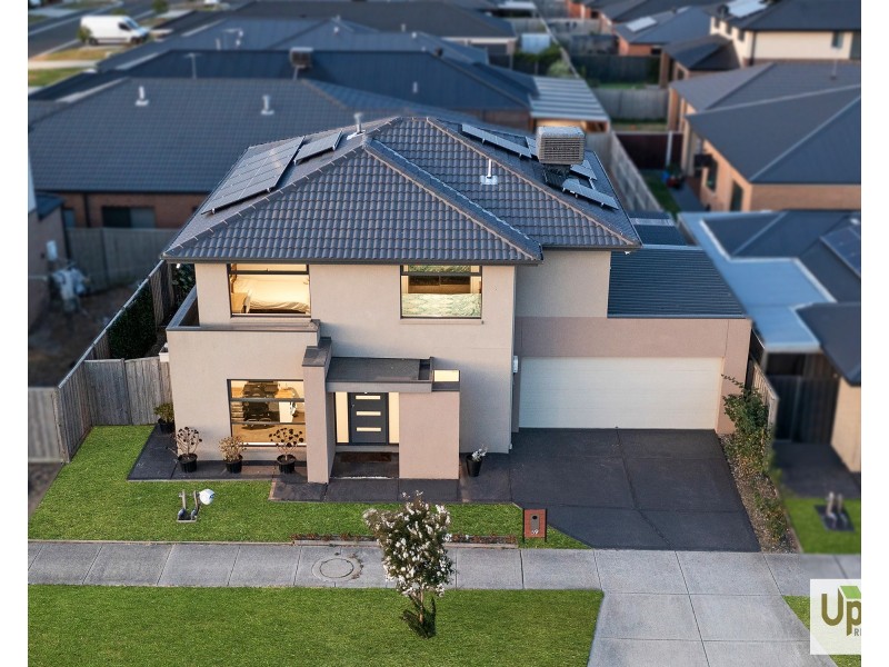 39 Plymouth Boulevard, Clyde North VIC 3978