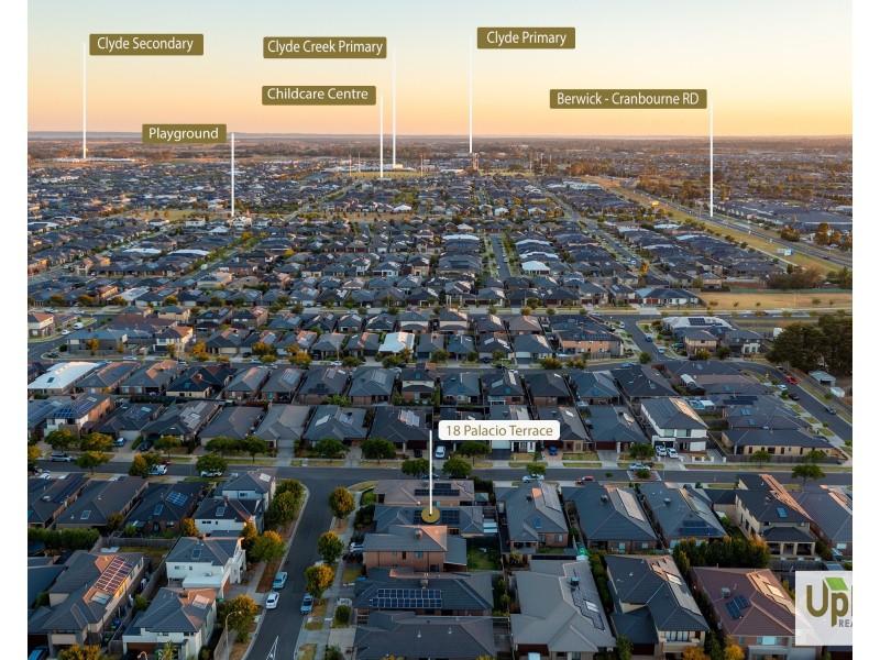 18 Palacio Terrace, Clyde North VIC 3978