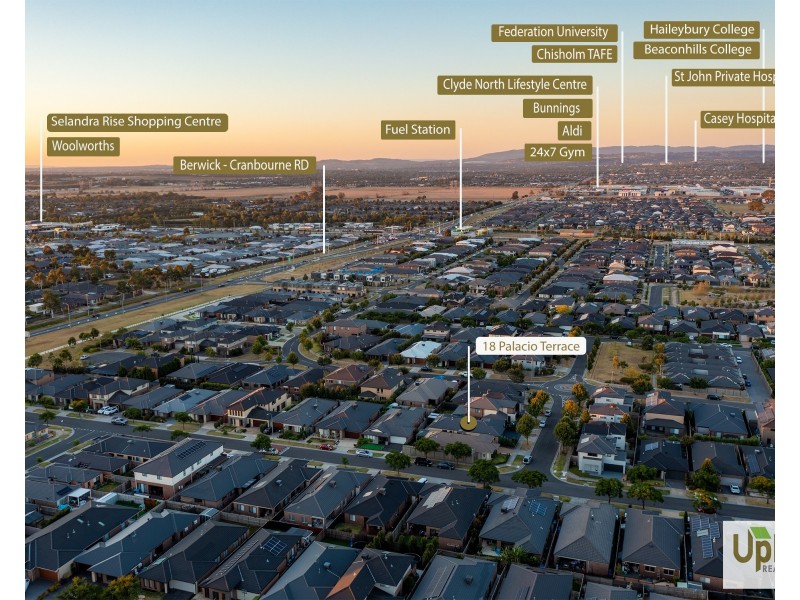 18 Palacio Terrace, Clyde North VIC 3978