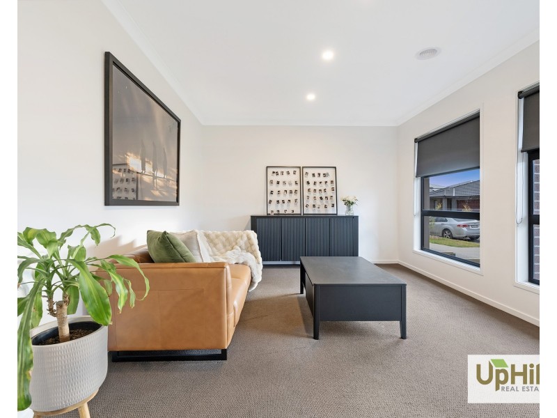 17 Stockfield Avenue, Clyde VIC 3978