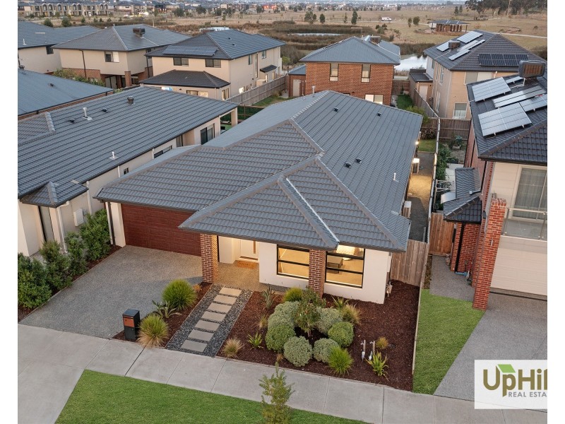 17 Stockfield Avenue, Clyde VIC 3978