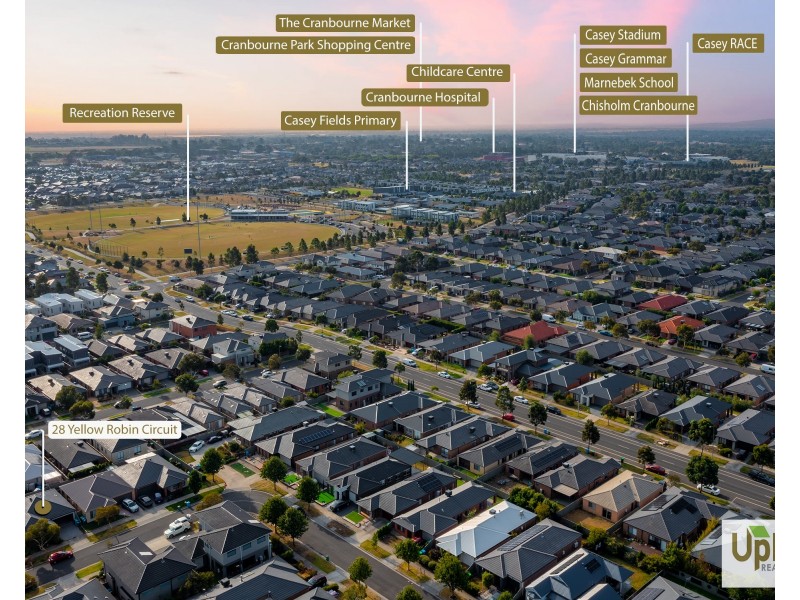 28 Yellow Robin Circuit, Cranbourne East VIC 3977