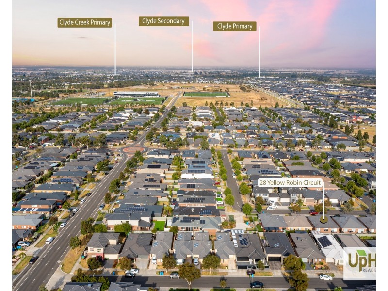 28 Yellow Robin Circuit, Cranbourne East VIC 3977