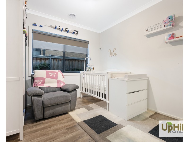 31 Garrard Crescent, Clyde VIC 3978