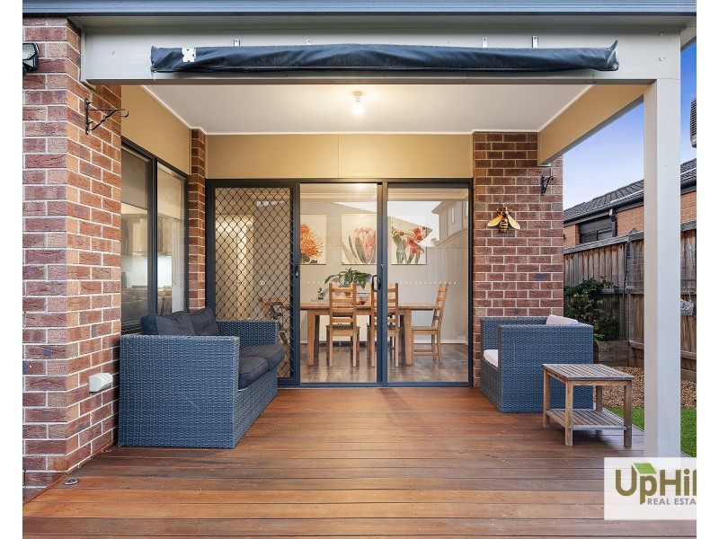 31 Garrard Crescent, Clyde VIC 3978