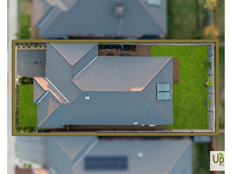 31 Garrard Crescent, Clyde VIC 3978