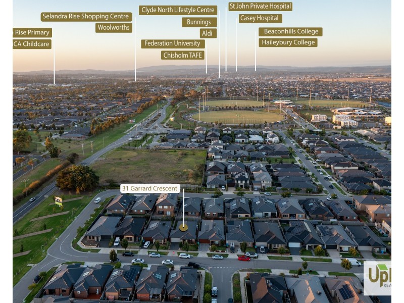 31 Garrard Crescent, Clyde VIC 3978