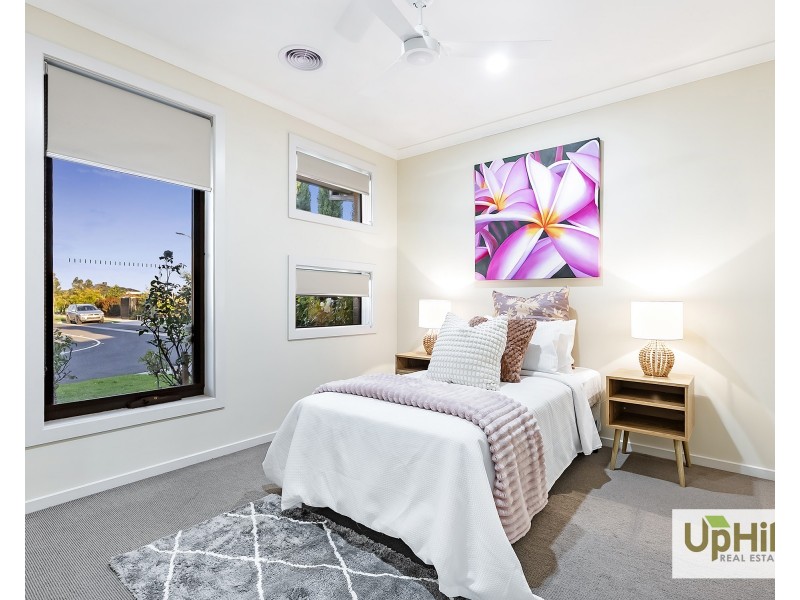 23 Australorp Drive, Clyde North VIC 3978