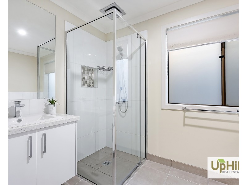 23 Australorp Drive, Clyde North VIC 3978