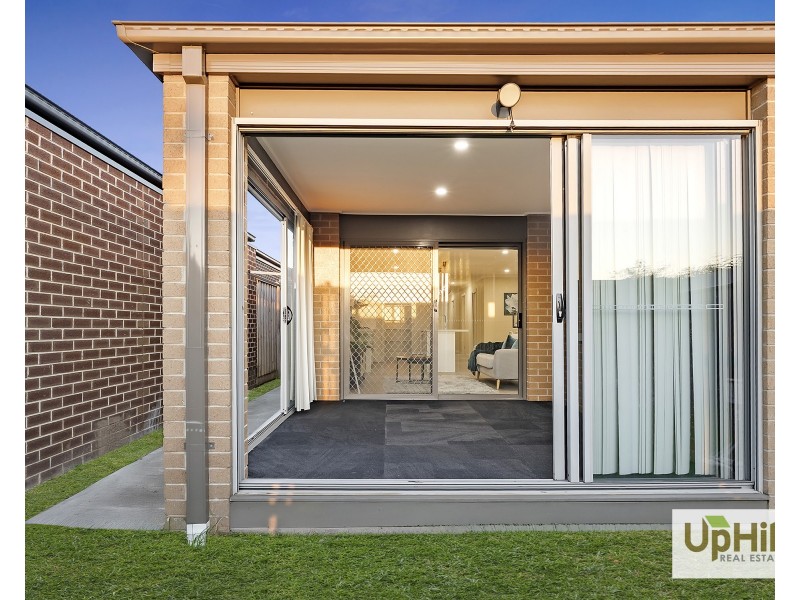 23 Australorp Drive, Clyde North VIC 3978