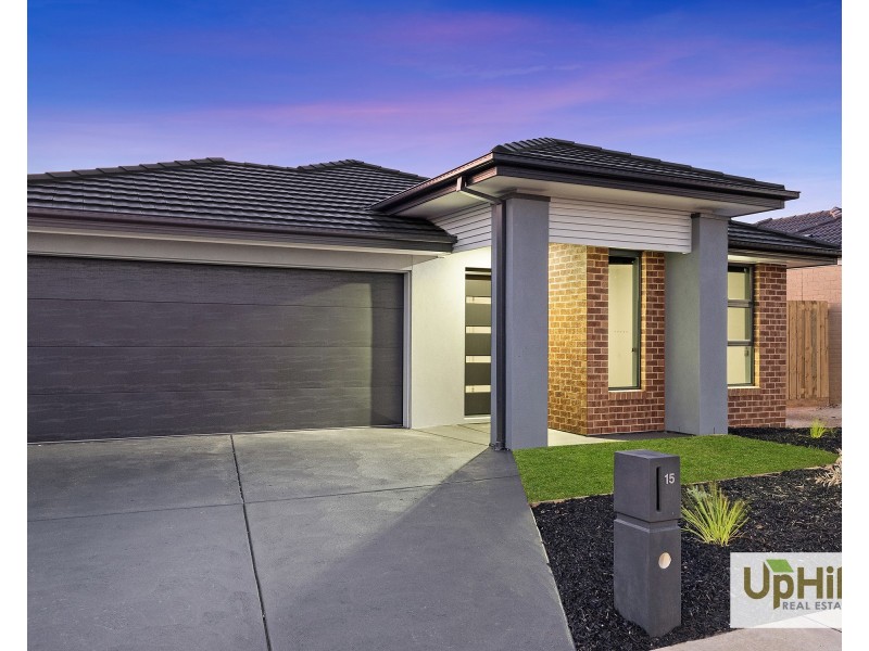 15 Basilico Street, Clyde VIC 3978