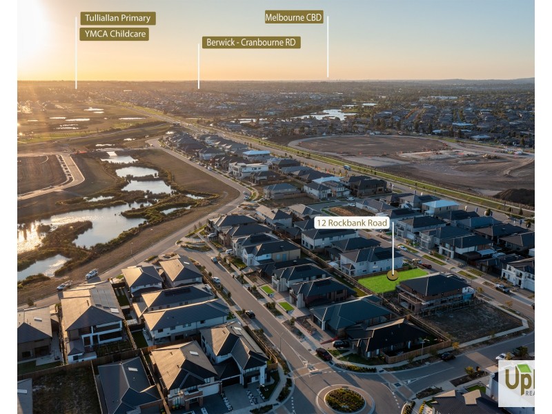 12 Rockbank Road, Clyde North VIC 3978