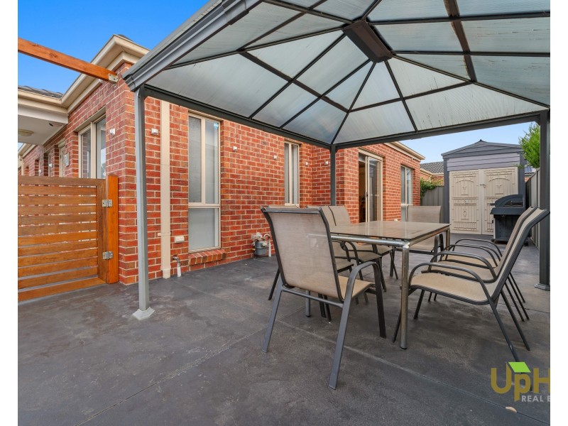 1/1 Corrigans Road, Cranbourne East VIC 3977