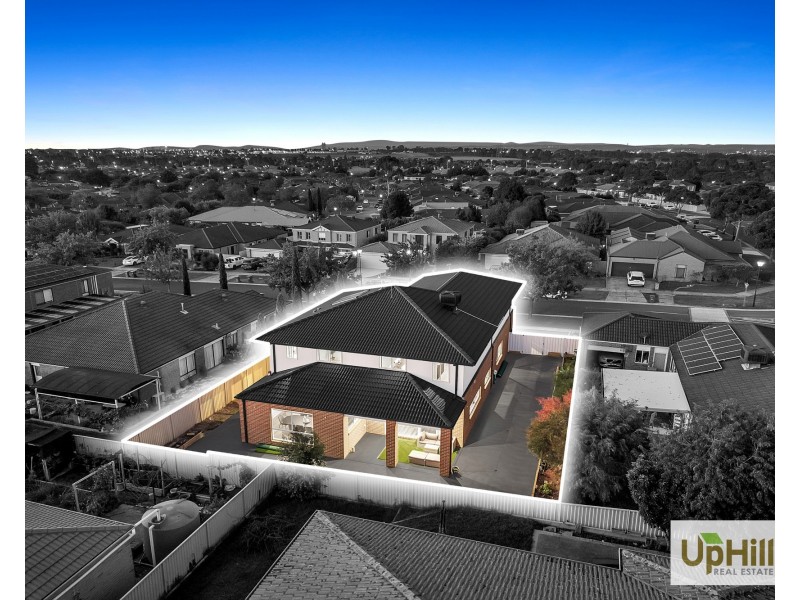 47 HUNT CLUB BOULEVARD, Cranbourne East VIC 3977