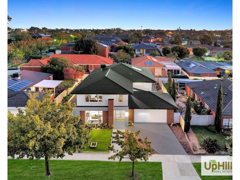 47 HUNT CLUB BOULEVARD, Cranbourne East VIC 3977