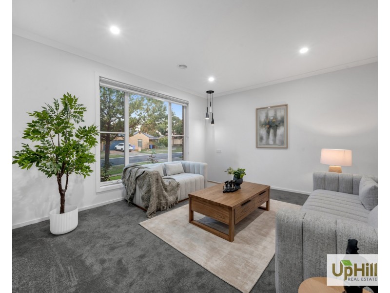 47 HUNT CLUB BOULEVARD, Cranbourne East VIC 3977