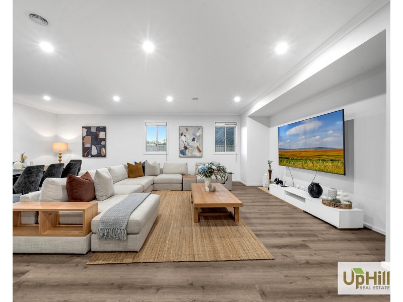 47 HUNT CLUB BOULEVARD, Cranbourne East VIC 3977