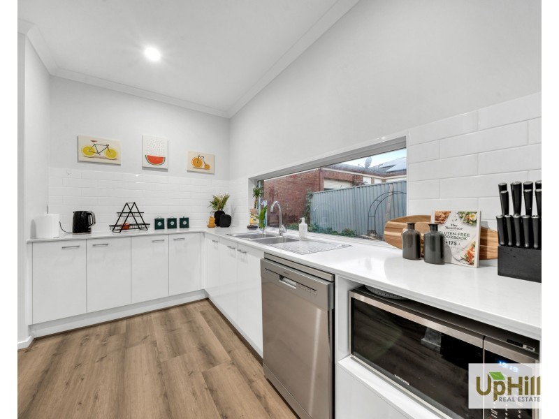 47 HUNT CLUB BOULEVARD, Cranbourne East VIC 3977