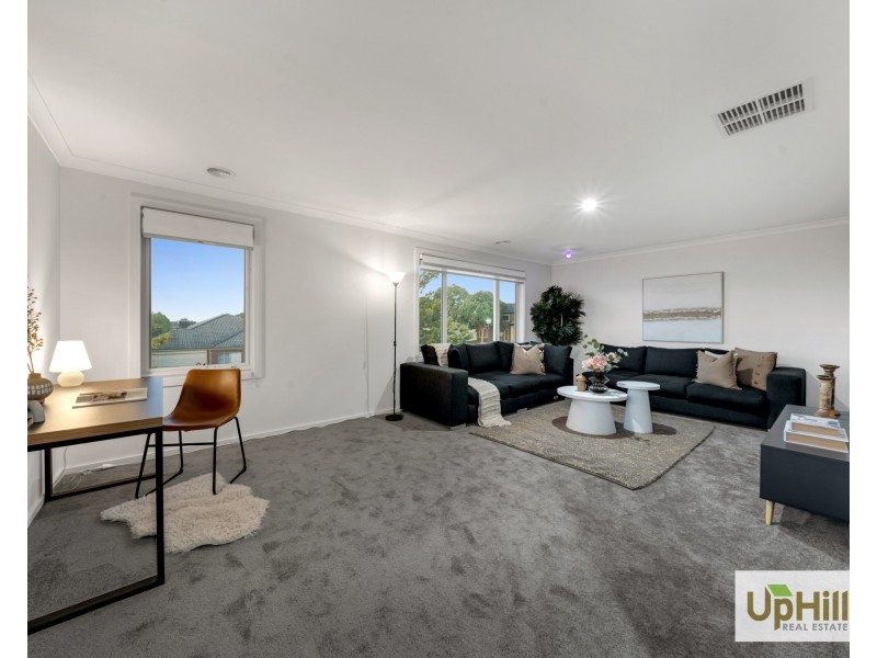 47 HUNT CLUB BOULEVARD, Cranbourne East VIC 3977