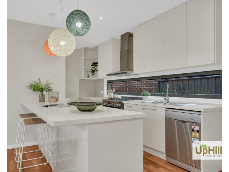 24 Salerno Way, Clyde North VIC 3978