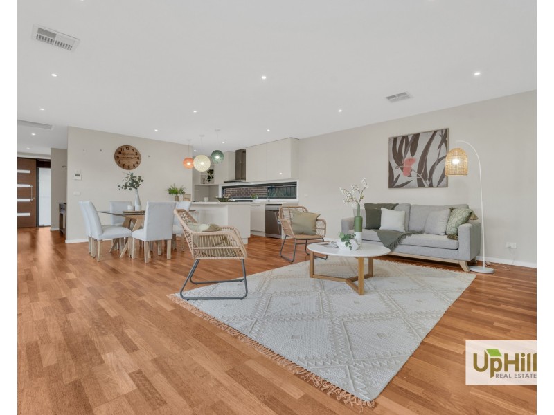 24 Salerno Way, Clyde North VIC 3978