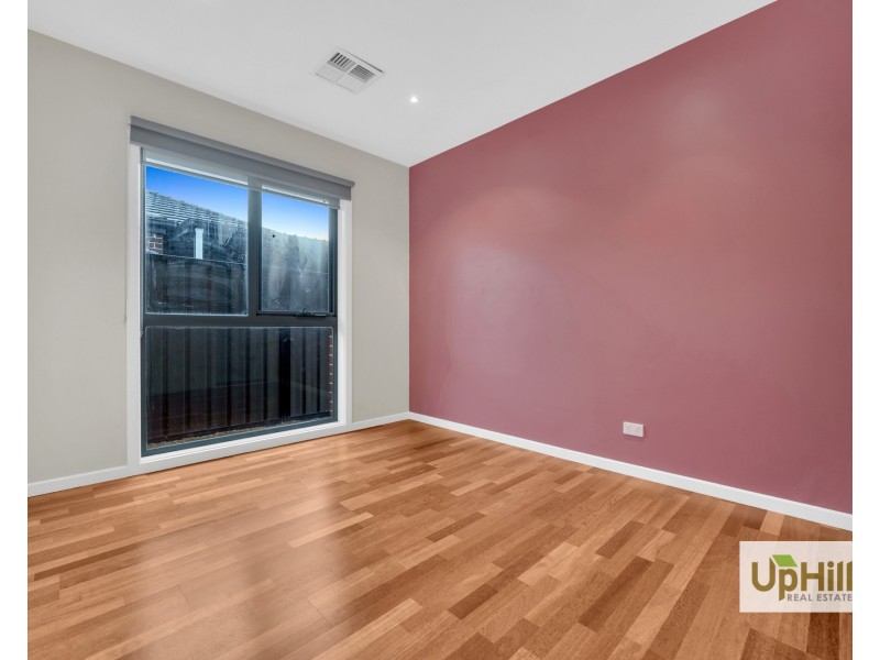 24 Salerno Way, Clyde North VIC 3978