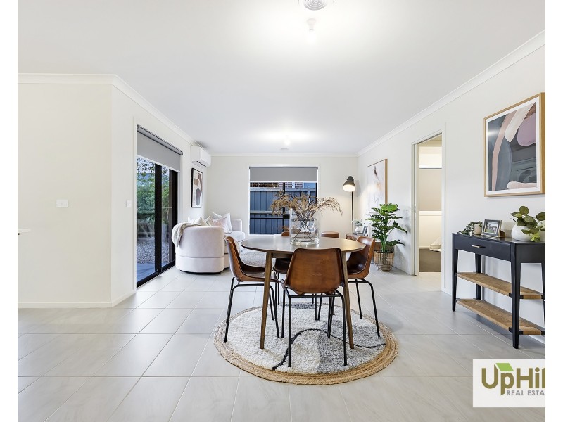 11 Wooli Avenue, Clyde VIC 3978