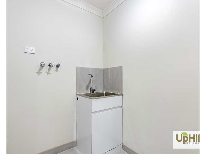 11 Wooli Avenue, Clyde VIC 3978