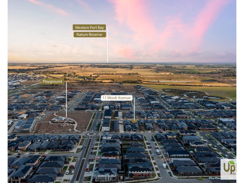 11 Wooli Avenue, Clyde VIC 3978