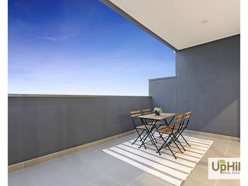 13 Guell Lane, Clyde North VIC 3978