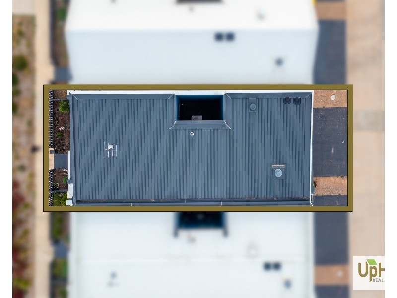 13 Guell Lane, Clyde North VIC 3978