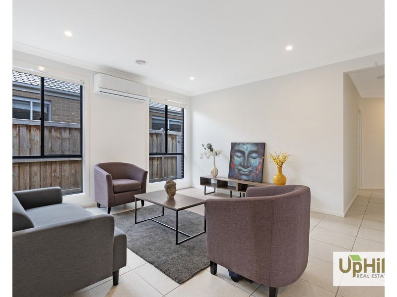 5 Mercury Road, Cranbourne East VIC 3977