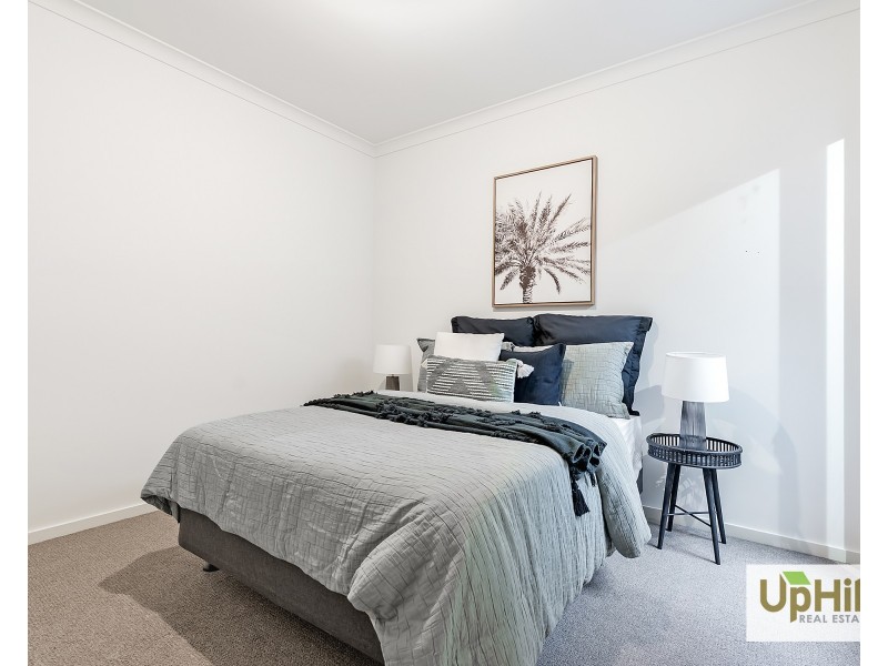 10 Plymouth Boulevard, Clyde North VIC 3978
