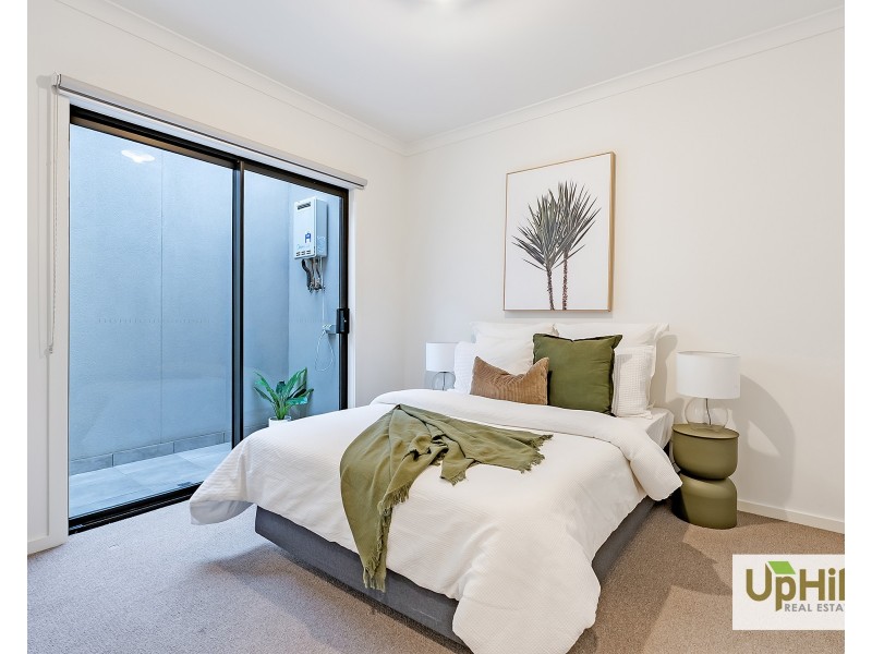 10 Plymouth Boulevard, Clyde North VIC 3978