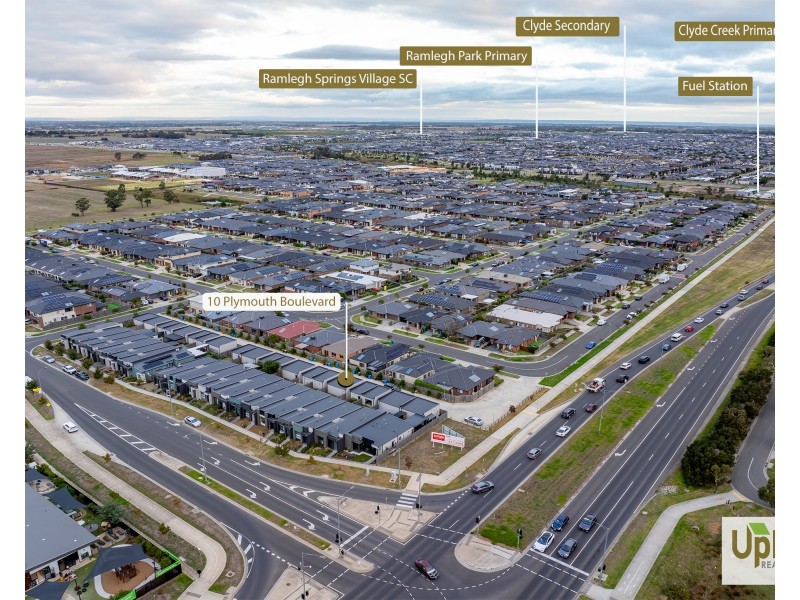 10 Plymouth Boulevard, Clyde North VIC 3978
