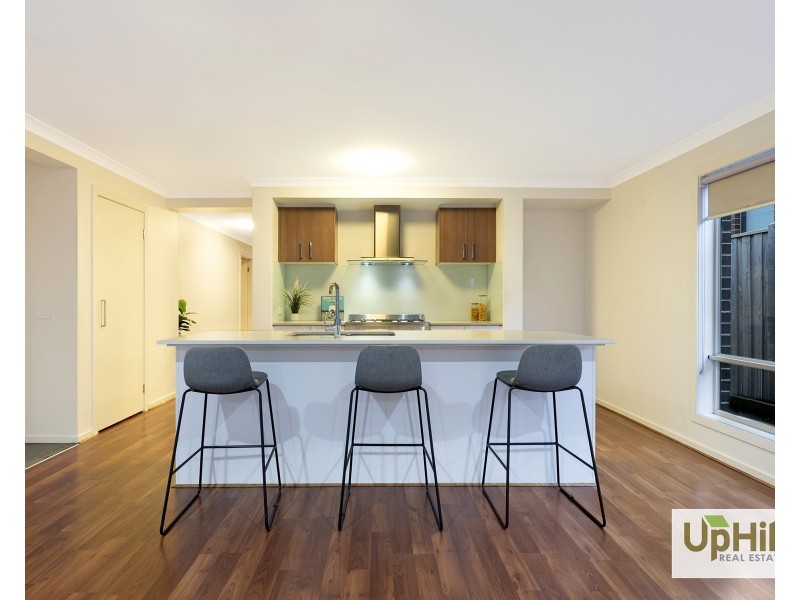20 Sandymount Drive, Clyde North VIC 3978