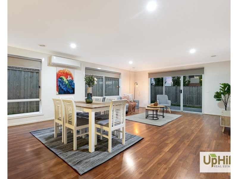 20 Sandymount Drive, Clyde North VIC 3978