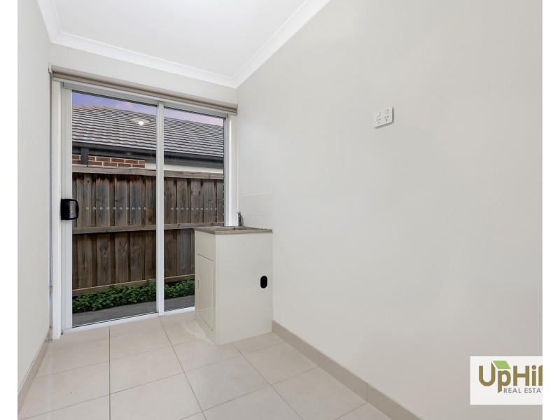 20 Sandymount Drive, Clyde North VIC 3978