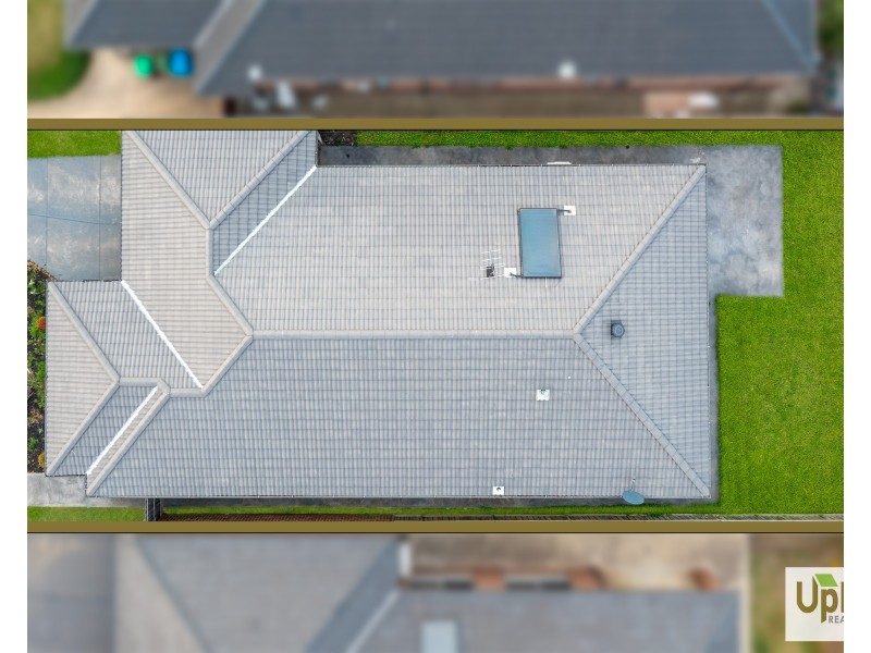 20 Sandymount Drive, Clyde North VIC 3978