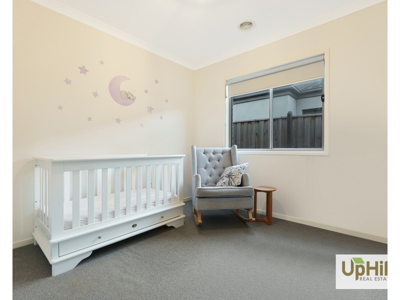 23 Colonnade Street, Clyde North VIC 3978