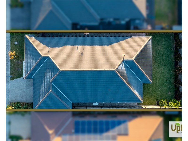 23 Colonnade Street, Clyde North VIC 3978