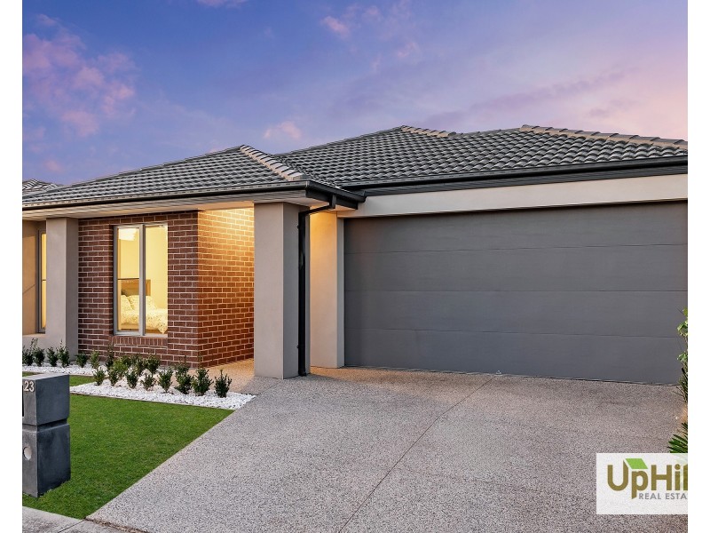 23 Colonnade Street, Clyde North VIC 3978