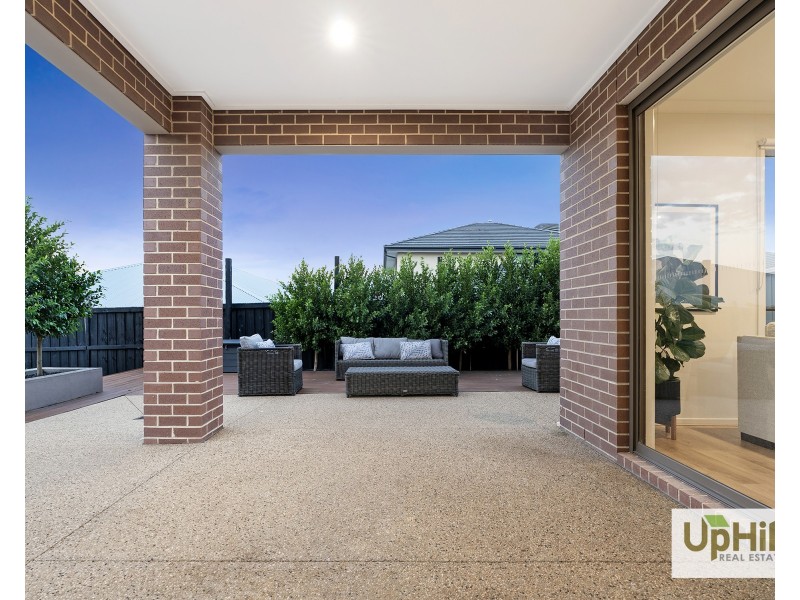 25 Holgate Avenue, Clyde North VIC 3978
