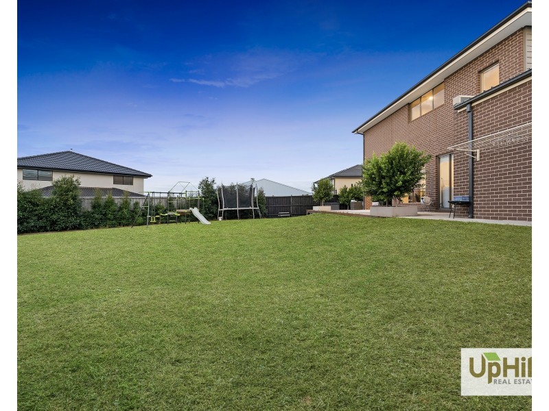25 Holgate Avenue, Clyde North VIC 3978