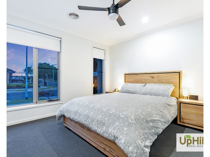 62 Chesney Circuit, Clyde VIC 3978