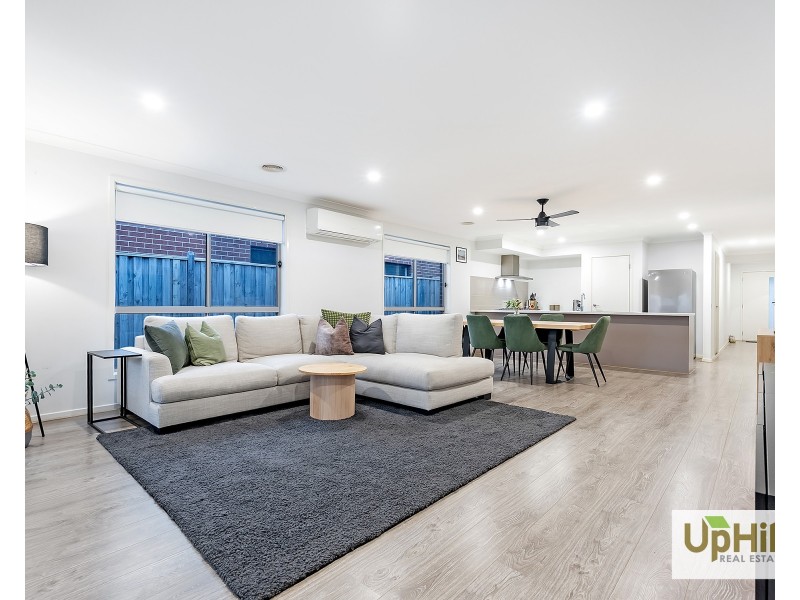 62 Chesney Circuit, Clyde VIC 3978