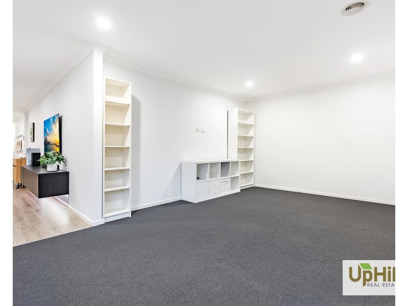 62 Chesney Circuit, Clyde VIC 3978