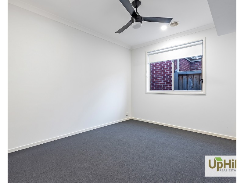 62 Chesney Circuit, Clyde VIC 3978